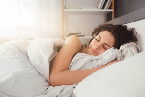 Femme endormie paisiblement
